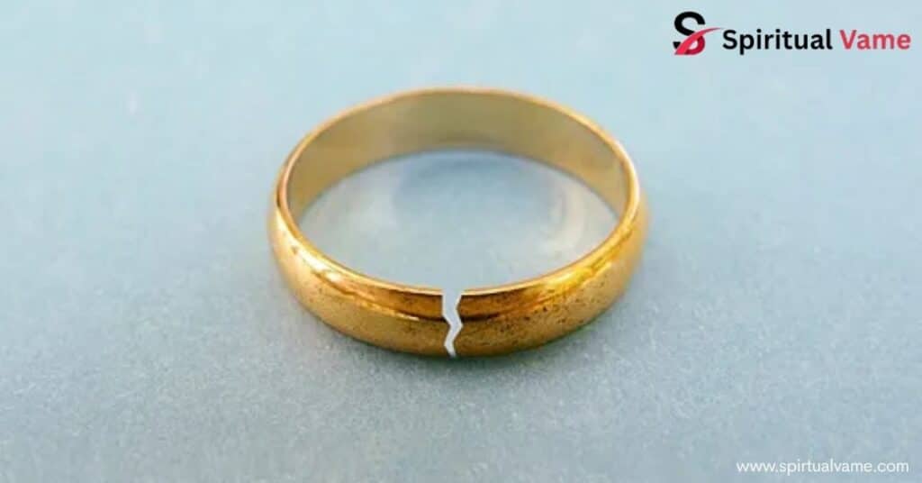 Spiritual Meaning of a Ring Breaking , Growth.