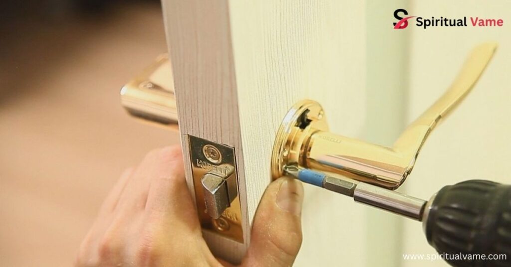 Renewal , Spiritual meanings of Hearing a Door Open